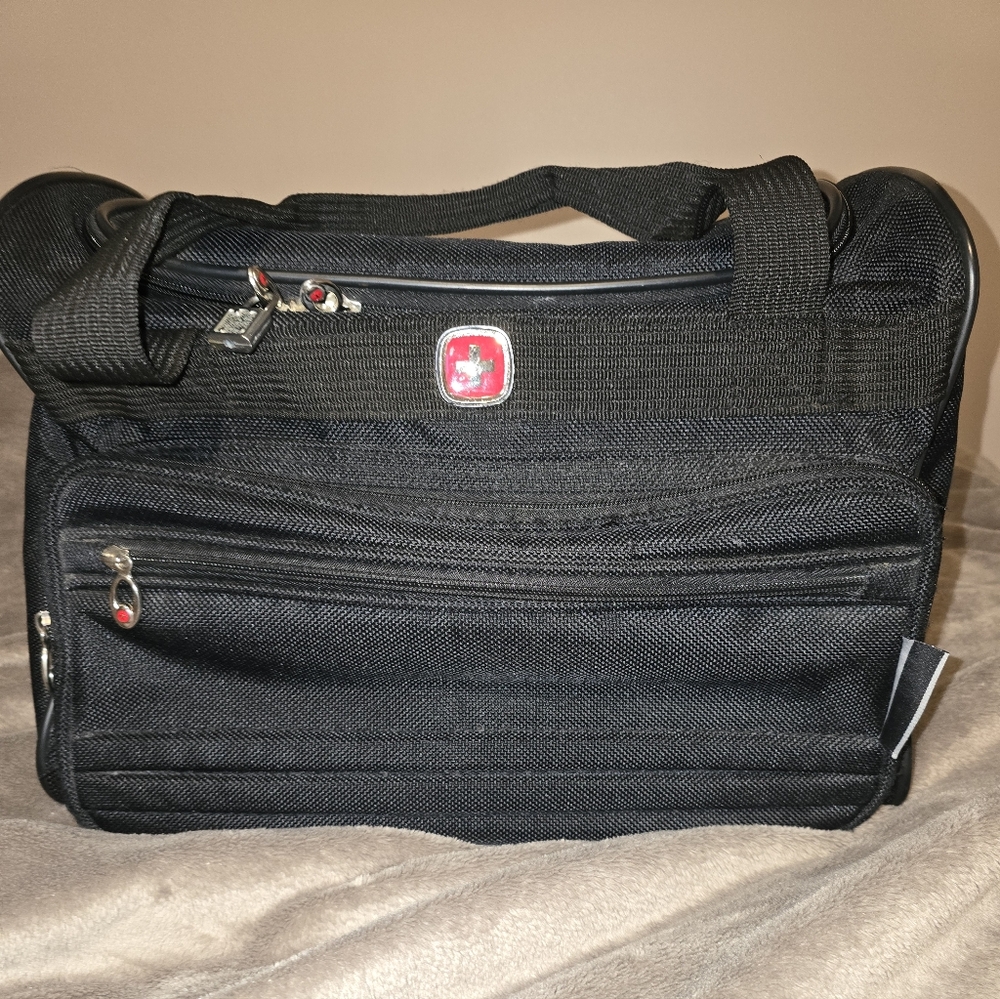 Swiss Gear Small Duffle Bag/ Carry-on